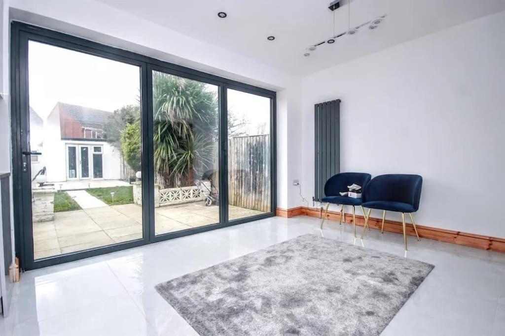 Beautiful Bright Three Bedroom House In Brighton And Hove With Free Parking エクステリア 写真