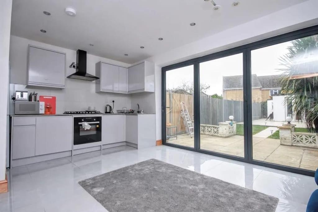 Beautiful Bright Three Bedroom House In Brighton And Hove With Free Parking エクステリア 写真